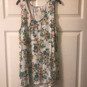 Agnes & Dora large floral Essential tank